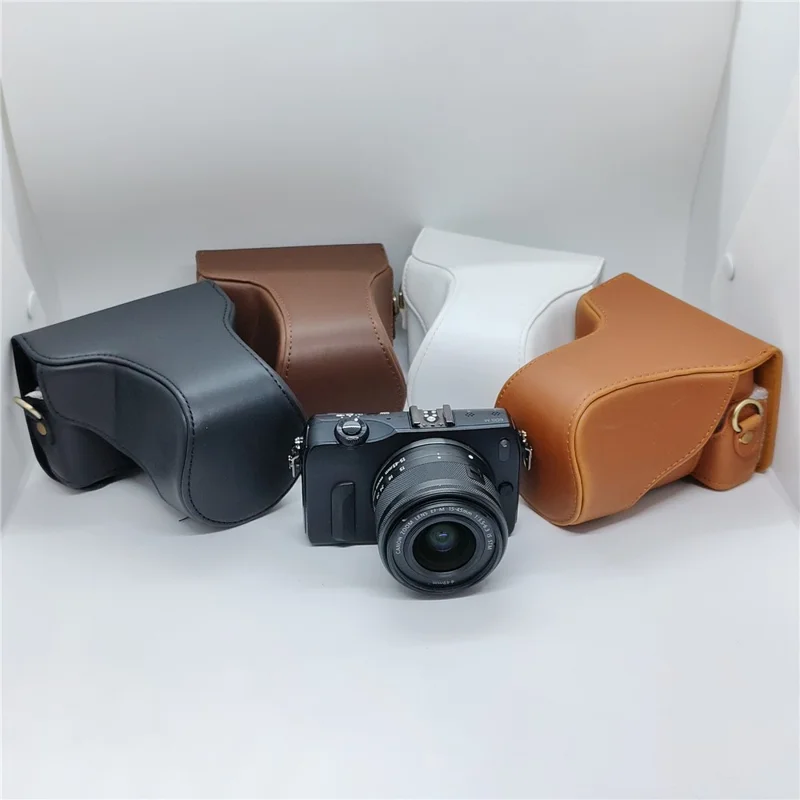 حقيبة كاميرا كانون EOS M / M10 / M100 / M200 بتصميم كلاسيكي من جلد PU مع غطاء واقي وحزام كتف - أبيض