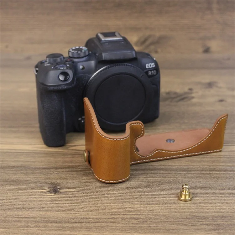 Для Canon EOS R10 PU Кожаная Противоязовая Камера Нижняя Крышка с Большим Дизайном Отверстия Защитная Полдня Корпус - Коричневый
