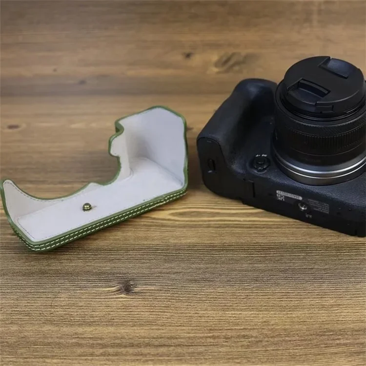 PU Leather Protective Bag for Canon EOS R10 18-45mm Lens, Vintage Mini Storage Bag Cover with Shoulder Strap - Green