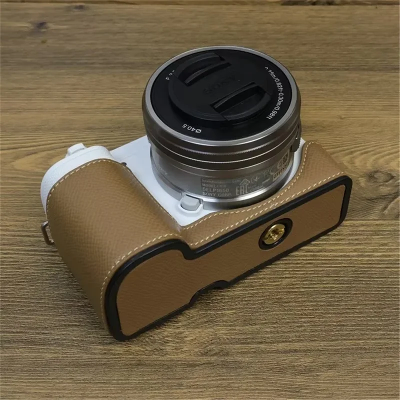 Til Sony ZV-E10 PU-læder kamerataske, halv krop, kradssikker beskyttelsesdæksel - Khaki