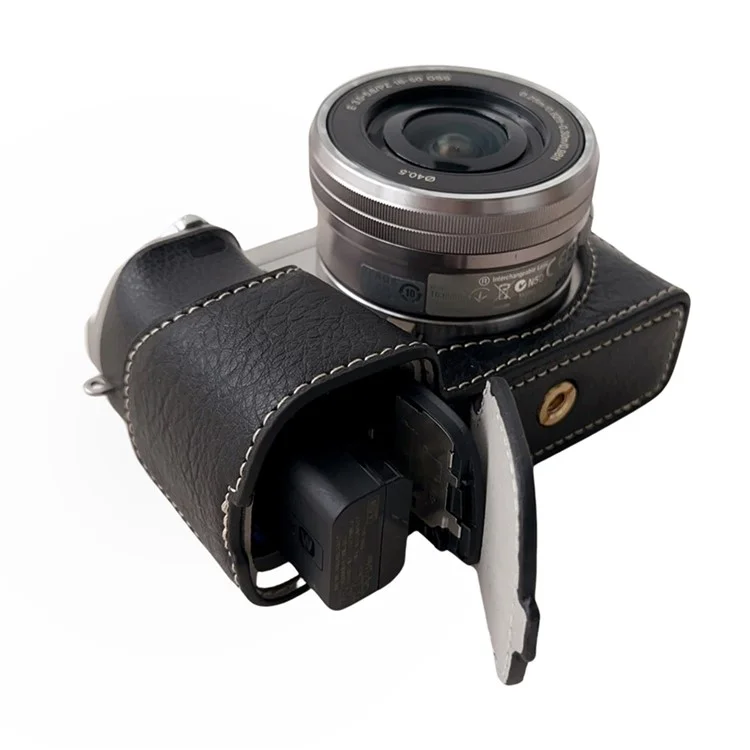 Для Sony A6400 / A6300 / A6100 / A6000 PU кожаная крышка нижней части камеры с отверстием под винт - Черная