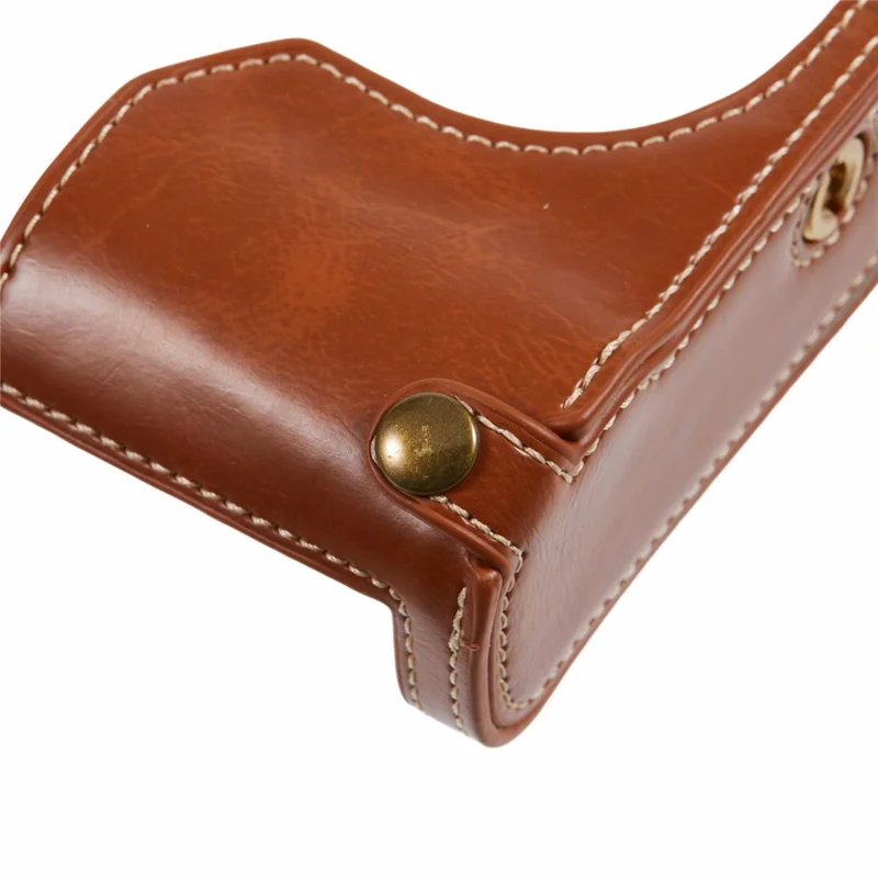 Voor Fujifilm X100VI PU Leren Camera-onderkap Halflichaamsbehuizing met Schroef - Koffie