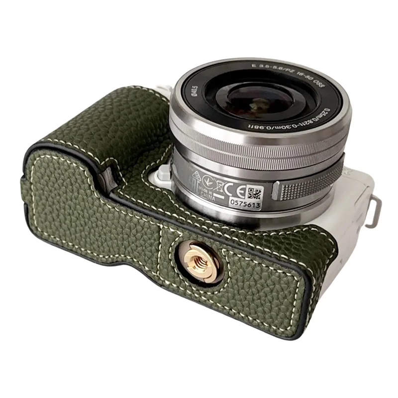 Para Sony ZV-E10 Litchi Texture Leather Camera Bag Bottom Case com Abertura para Bateria - Verde