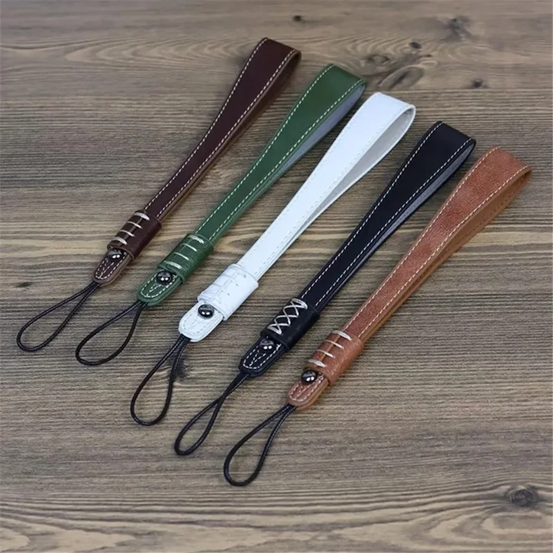 Per Fuji / Canon / Nikon / Panasonic DSLR Camera 2mm Connettore Cinturino da Polso in Pelle PU - Marrone