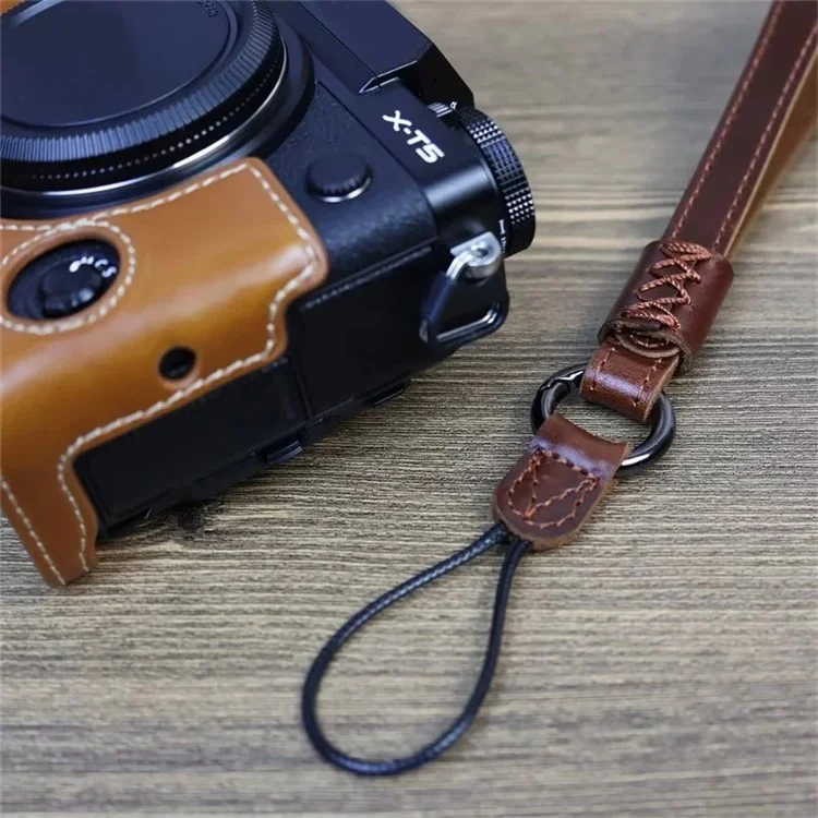 For Fujifilm XT4 / A7r5 / A7M4 / X100v / XH2 Camera Carrying Strap Top Layer Cowhide Leather Quick Release Hand Rope - Coffee