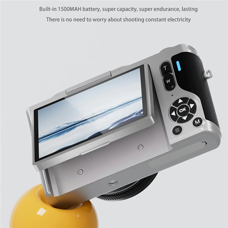 M3 Digital Camera 2.8 Inch HD Flip Screen Auto Focus 16x Digital Zoom 4K Video Recorder, with 32GB Card + Card Reader - Silver