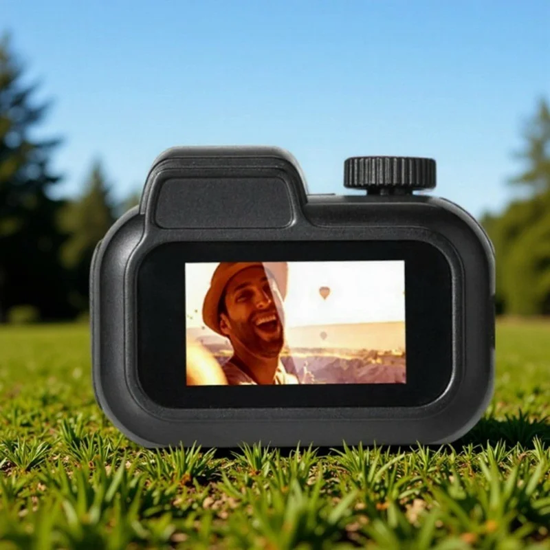 Y3000S 0.96 inch Retro Digital Camera HD Mini CCD Portable Thumb Camera - Black