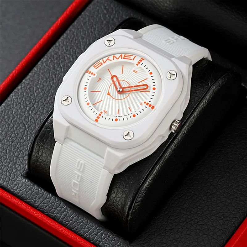 SKMEI 2329 Analog Display Quartz Watch with Silicone Strap 50M Waterproof Student Timepiece - White
