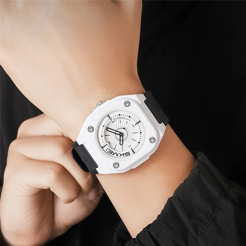 SKMEI 2329 Analog Display Quartz Watch with Silicone Strap 50M Waterproof Student Timepiece - White