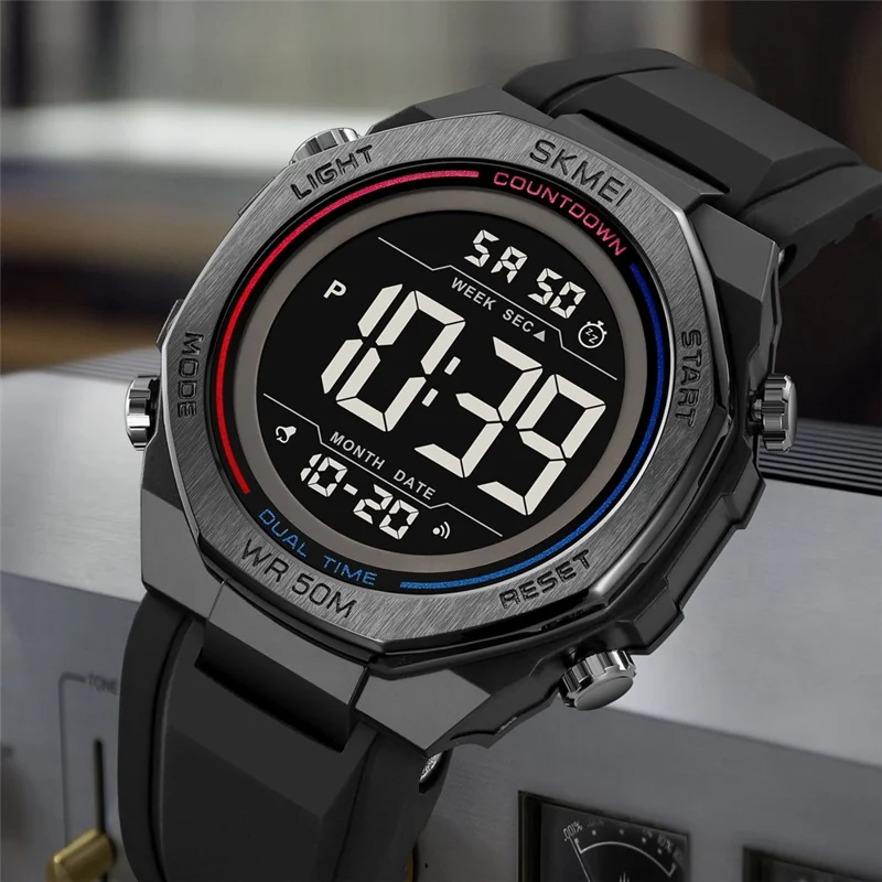 SKMEI 2513 Herren Multifunktions-Digitaluhr Wecker Stoppuhr Elektronische Armbanduhr mit EL-Hintergrundbeleuchtung - Schwarz + Weißes Zifferblatt