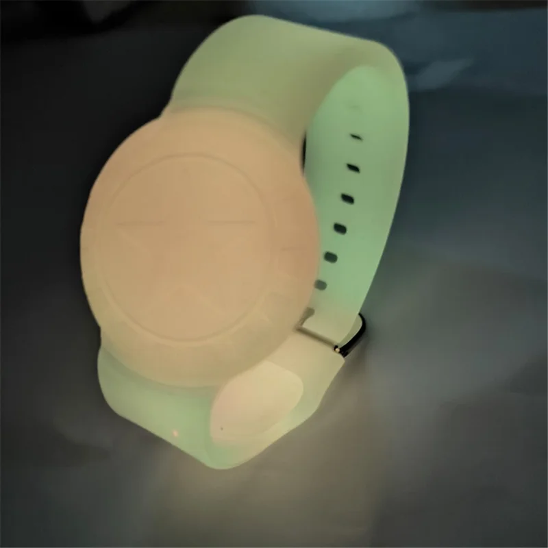 For Apple AirTag Tracker Bracelet Star Pattern Silicone GPS Tracker Holder Waterproof Wristband - Luminous Pink