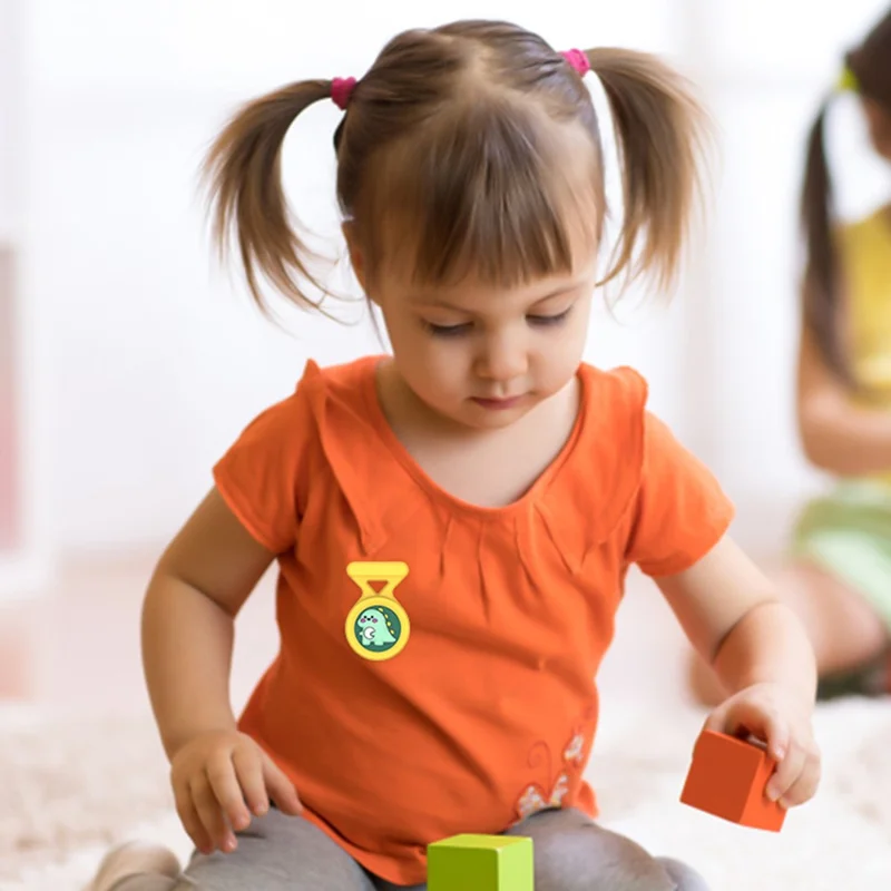 For Apple AirTag Silicone Case Cartoon Brooch Design Washable Bluetooth-compatible Tracker Cover - Doughnut