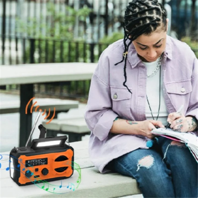 YX328 Emergency Hand Crank Solar LED Flashlight 4000mAh Power Bank FM Radio Camping Survive Tool - Green