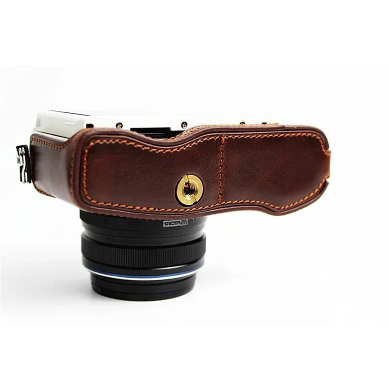 PU-læder beskyttende halv kamera beslag til Olympus E-PL7 / E-PL8 / E-PL9 - Kaffe