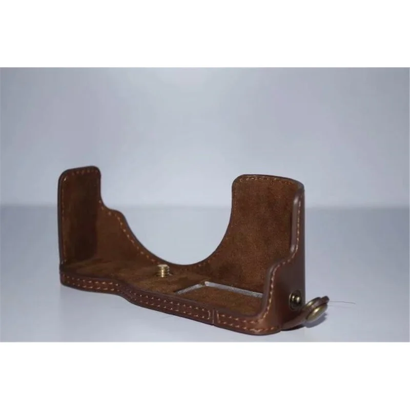 PU-læder beskyttende halv kamera beslag til Olympus E-PL7 / E-PL8 / E-PL9 - Kaffe