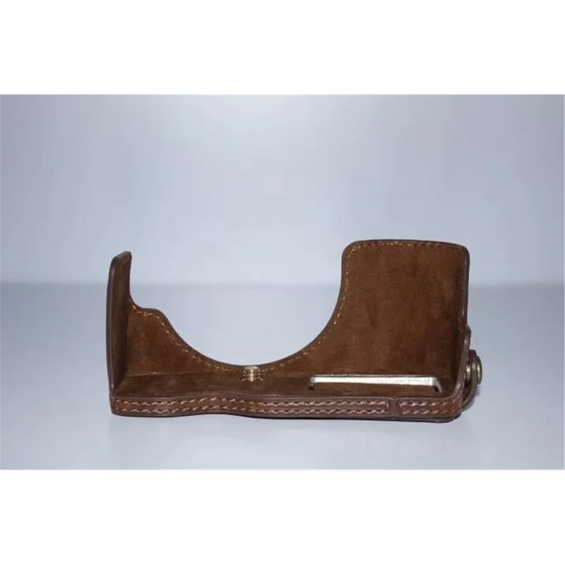 PU-læder beskyttende halv kamera beslag til Olympus E-PL7 / E-PL8 / E-PL9 - Kaffe