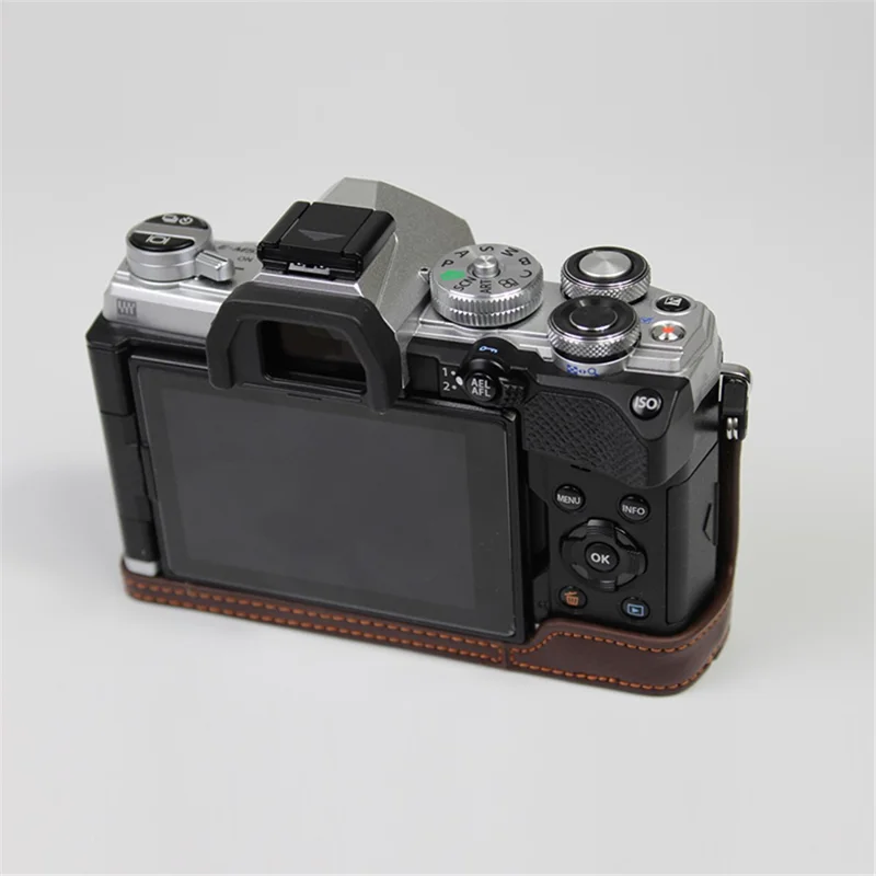 Genuine Leather Half Bottom Camera Protective Case Bag for for Olympus E-M5 Mark III / OM-5 - Brown