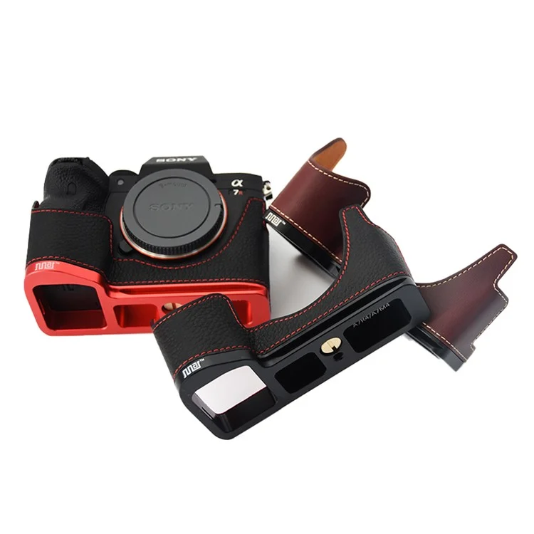 For Sony A7R4/A7M4 Quick Release Plate Metal + Genuine Leather Camera Protection Bottom Case Cover with Hand Strap - Black/Red Bottom