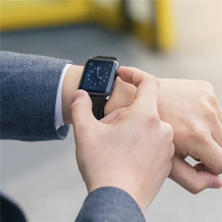 Genuine Leather Smart Watchband for Apple Watch Series 6 / SE / 5 / 4 44mm / Series 3 2 1 Watch 42mm - Black