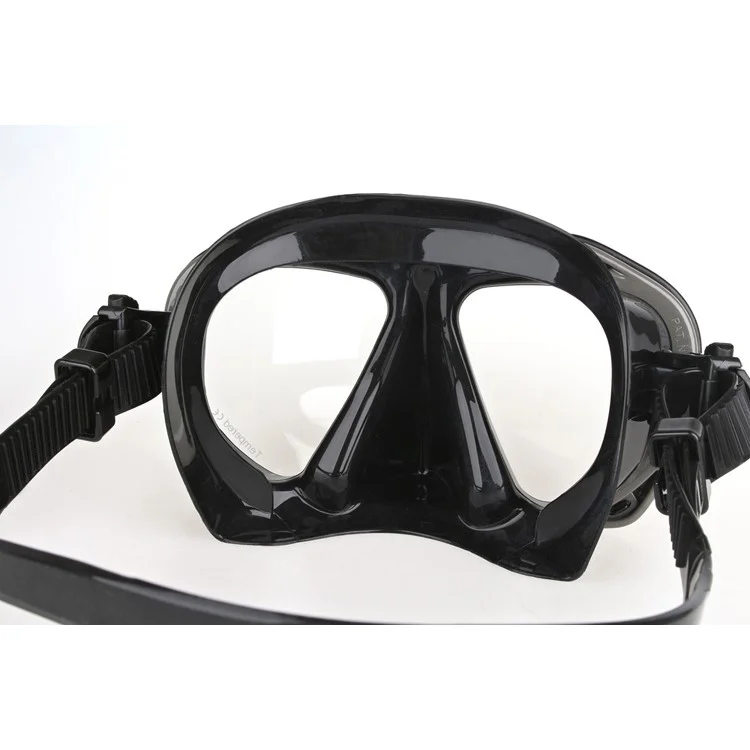 COPOZZ Anti-fog Diving Snorkeling Googles with Myopic Lens MSK4260 - Black / 200 Degrees