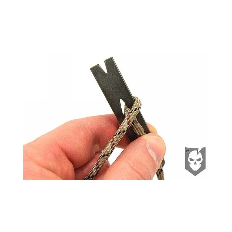 AOTU Portable Stainless Steel Crowbar Pry Bar Keychain Survival Kit (1 Piece)