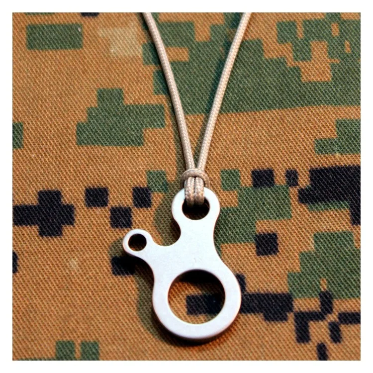 2 Stück/Set AOTU 3-Loch-Kletterkarabiner Überlebens-Schnalle Knüpfmulti-Tool