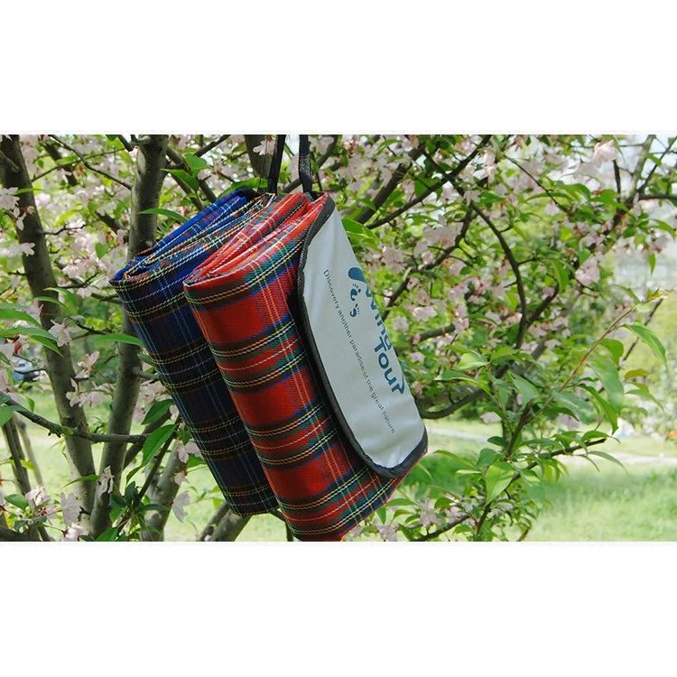 WIND TOUR Outdoor Portable Cushion 150 x 180cm Waterproof Picnic Mat - Dark Blue