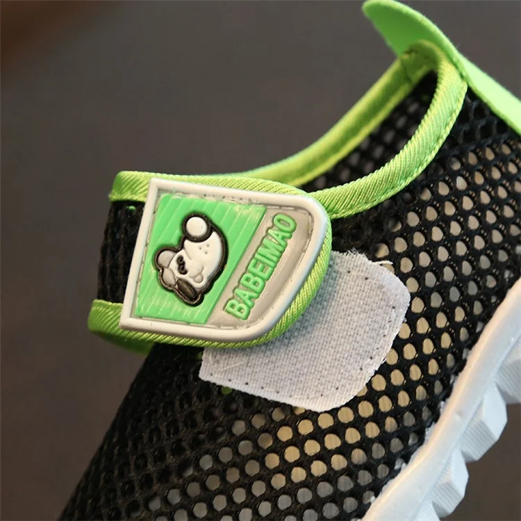 Breathable Mesh Shoes Anti-slip Kid's Sport Shoes - Black/Size: 21