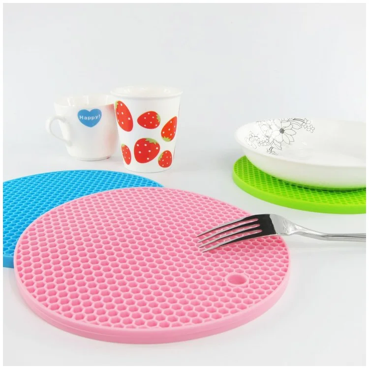 2Pcs Honeycomb Silicone Pot Holder Anti-skid Waterproof Heat Insulation Coaster - Yellow