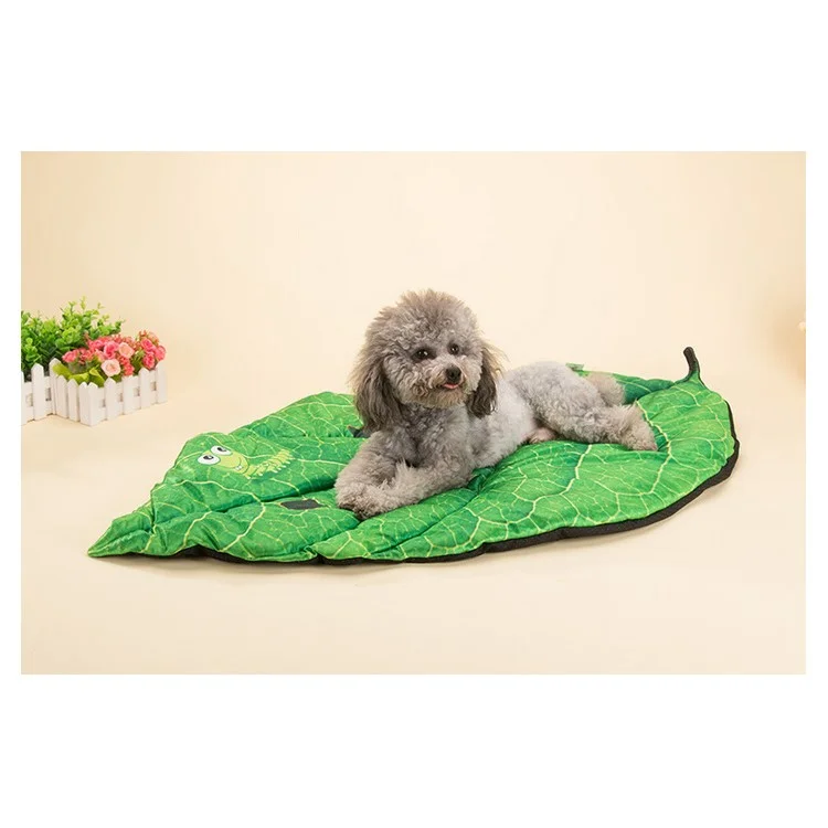 Creative 3D Green Leaf Shape Dog Pet Mat Bed