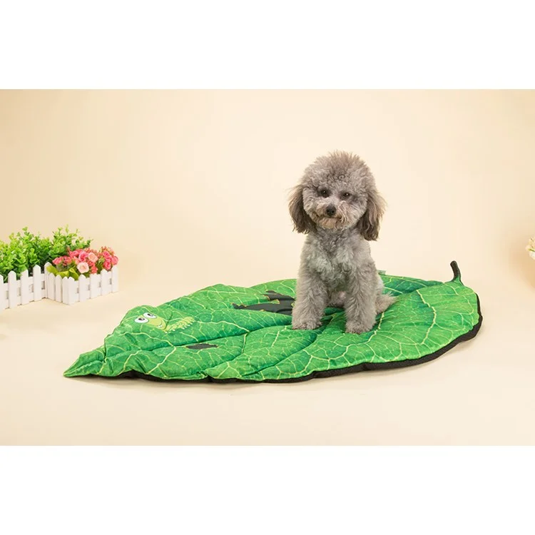 Creative 3D Green Leaf Shape Dog Pet Mat Bed