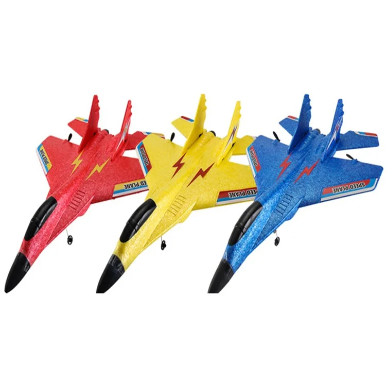 HW29 EPP Foam RC Aircraft Hand Throw Airplane con luces LED Anti-Caída Modelo de Avión de Juguete - Amarillo