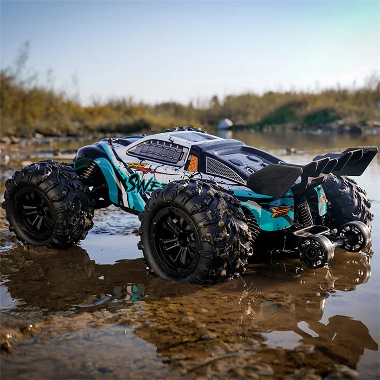 JJRC Q117-A 2.4G 1 / 16 4WD Off-Road Vehicle 70 Km / h High-Speed Climbing Car IPX4 Splash-Proof ESC RC Car with LED Headlights - Green