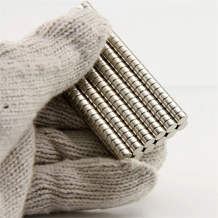100Pcs/Pack Potente imán de NdFeB, imán redondo pequeño, 5*1.5mm