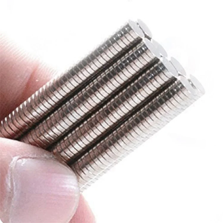 100 piezas/paquete Imán redondo pequeño y mini NdFeB súper fuerte y poderoso, 5*1 mm