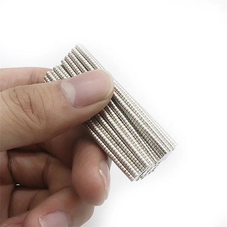 200 pièces/paquet aimant rond NdFeB super fort de 2 * 1 mm