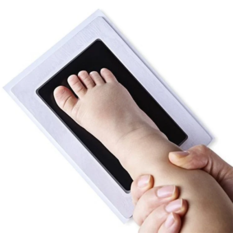 Impronte di piedi e mani neonati senza contatto Inkless Ink Pad Kits Impronta mano piede Baby Growing Up Souvenir - Nero