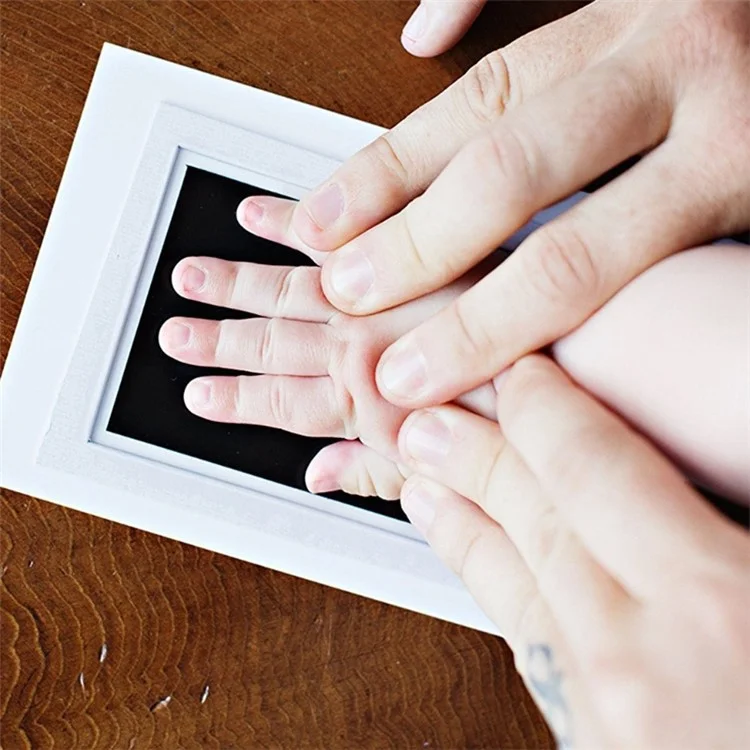 Impronte di piedi e mani neonati senza contatto Inkless Ink Pad Kits Impronta mano piede Baby Growing Up Souvenir - Nero