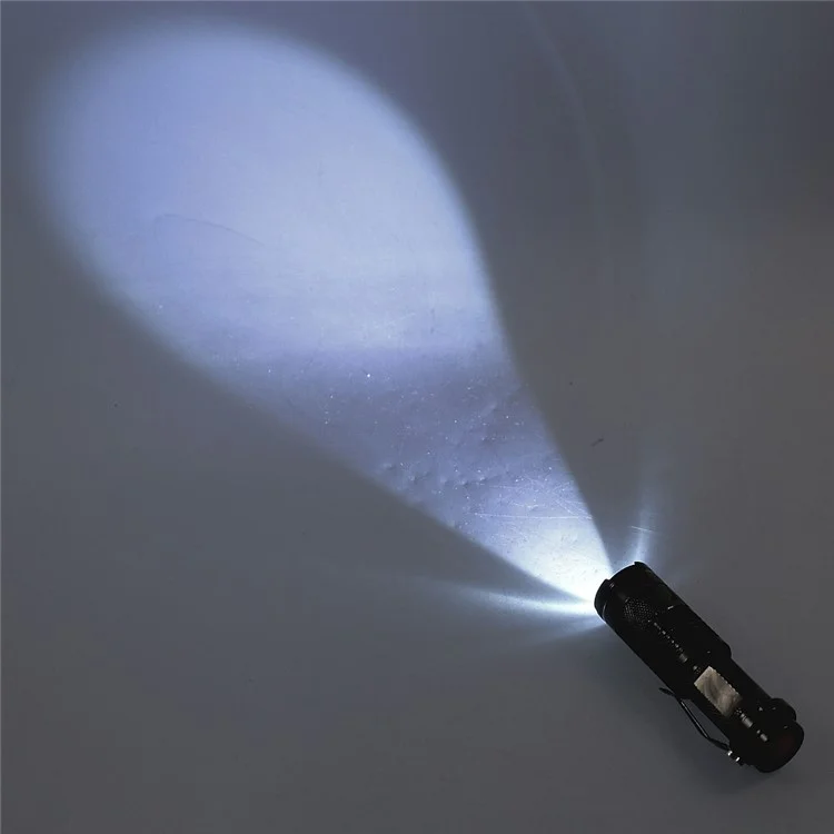 XLD-006G Portable CREE LED Torch 10W 1100LM 200m Light Range - Grey