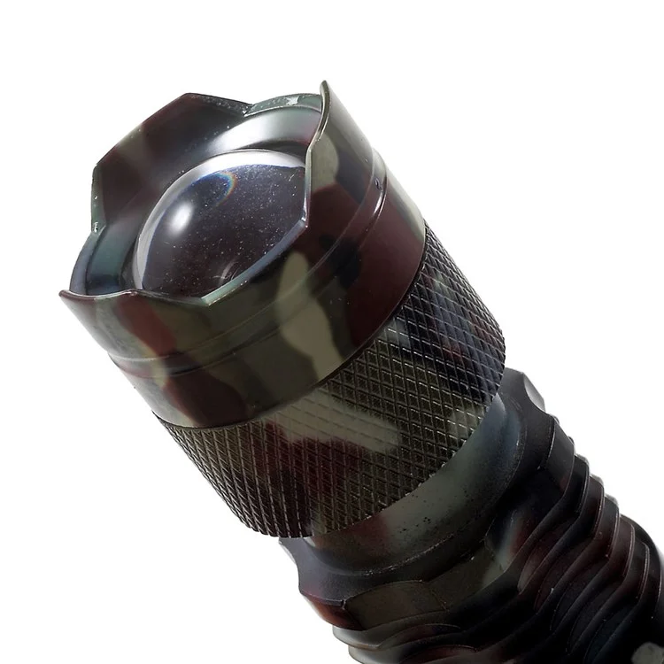 XLD-006G Outdoor CREE LED Flashlight 10W 1100LM 200m Light Range - Army Green Camouflage