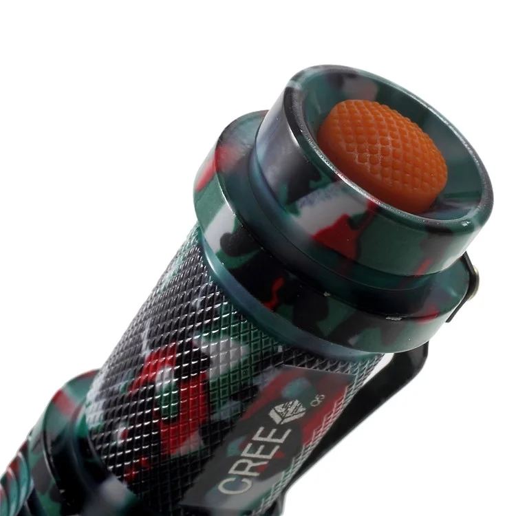 XLD-006G Mini CREE LED Torch Light 10W 1100LM 200m Light Range - Red Camouflage