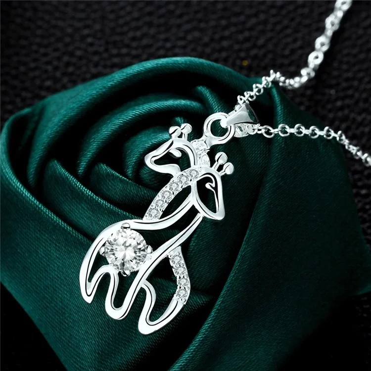 Trendy Silver Plated Zircon Lovely Giraffes Shaped Pendant Necklace Women Jewelry