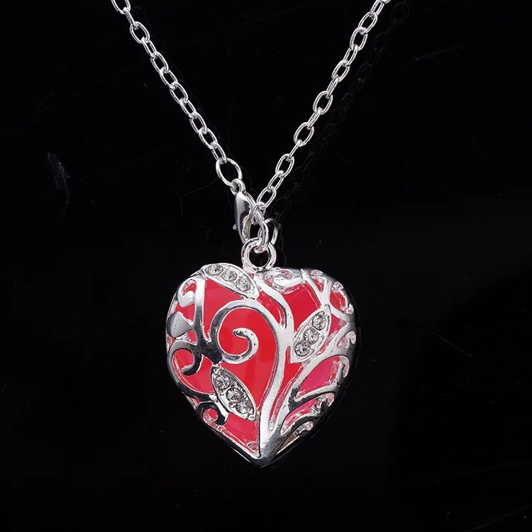 Luminous Hollow Heart Shaped Pendant Crystal Decor Plated Necklace Chain for Women - Red