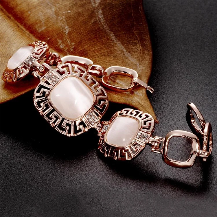 B074 18K Rose Gold Plated Women's Bracelet Crystal Geometric Bangle