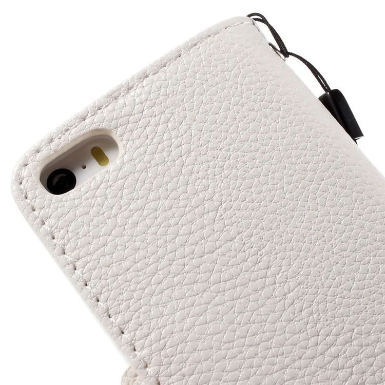 Elegant Bling Diamante Flower iPhone 5 Leather Cover Stand